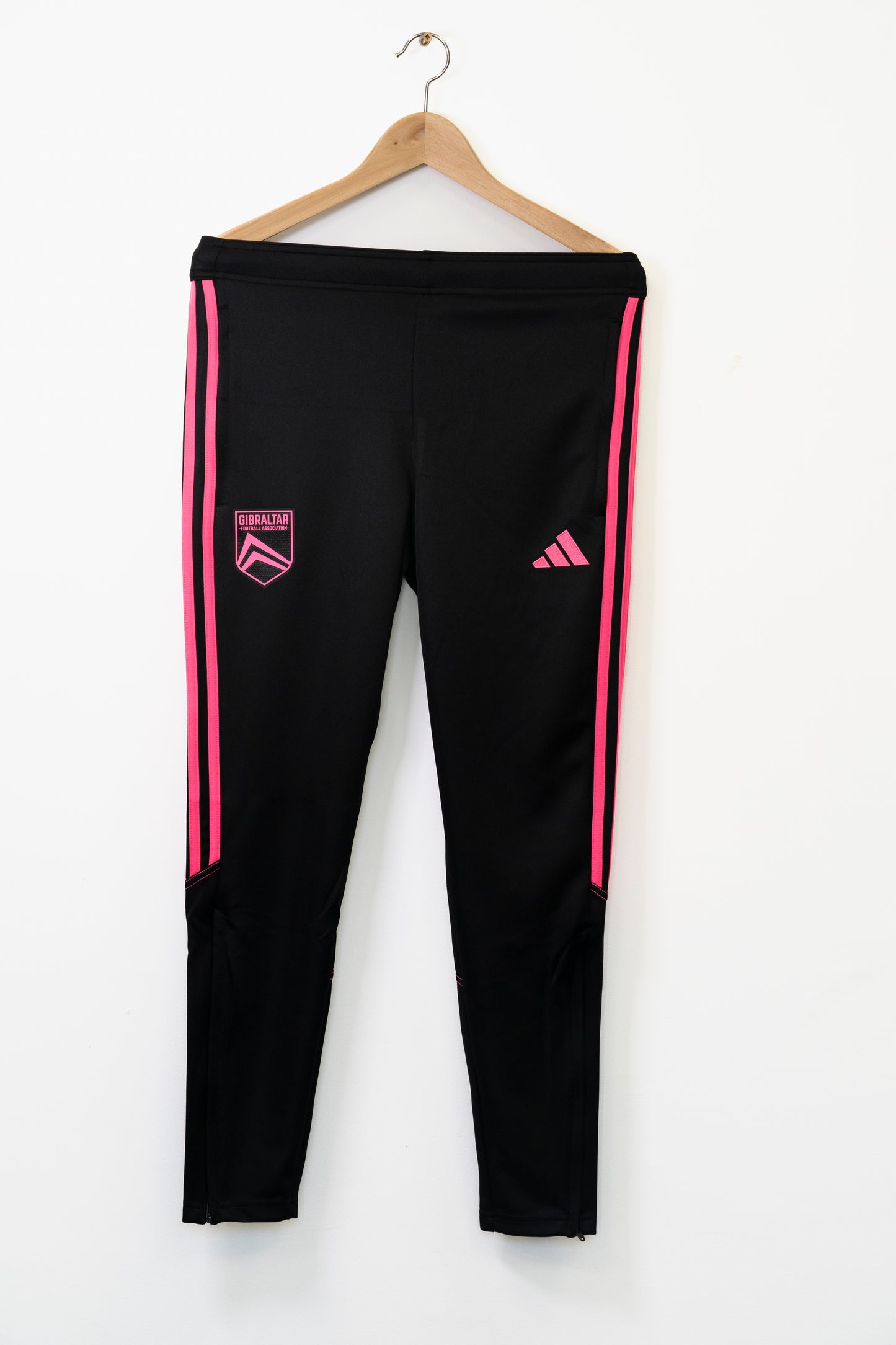 Gibraltar Tiro 23 Black & Pink Tracksuit Bottom